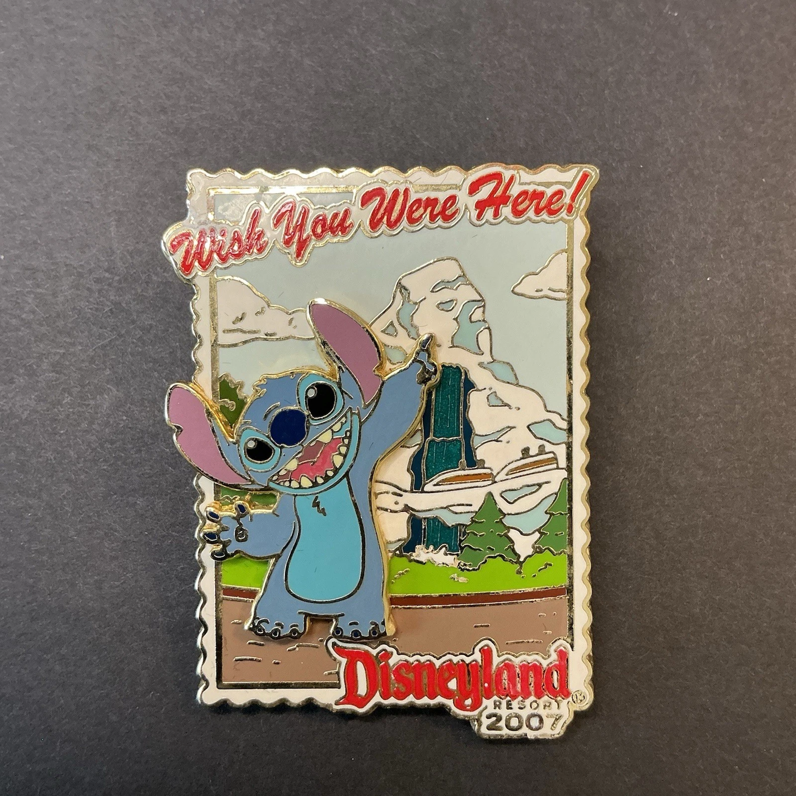 Disney DLR 2007 Stitch Matterhorn Wish You Were Here LE Pin 52129