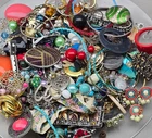 2 LB Unsorted Vintage Costume Jewelry Lot Craft Wear Resell FREE SHIP Lot 7119