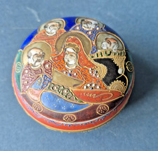 Japońska porcelanowa puszka moriage, bogaty złoty sztaffaż, ręcznie malowana, 1920/1940
