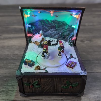 Mr. Christmas Miniature Treasure Chest Ice Skaters Animated Jingle Music Box