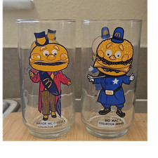 Mcdonalds Collector Series Set Of 2 Clear Glasses Big Mac Mayor Mccheese Mcdonalds Collector Series Set Of 2 Clear Glasses Big Mac Mayor Mccheese