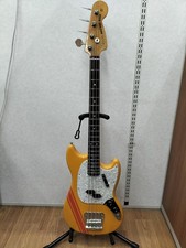 Guitare basse électrique FENDER MEXICO Vintera II Mustang Bass des années 70