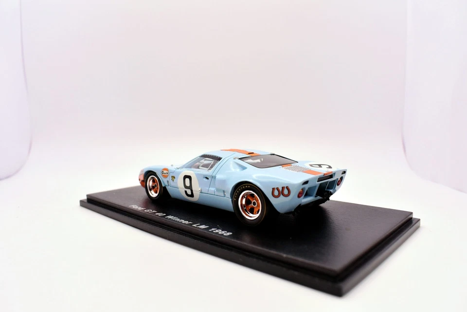 Modellino auto racing scala 1:43 Ford GT 40 Le mans Spark modellismo statico - Immagine 4 di 4