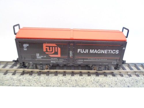 MINITRIX Hubschiebedachwagen K FUJI MAGNETICS (19817) | Condition: Gebraucht