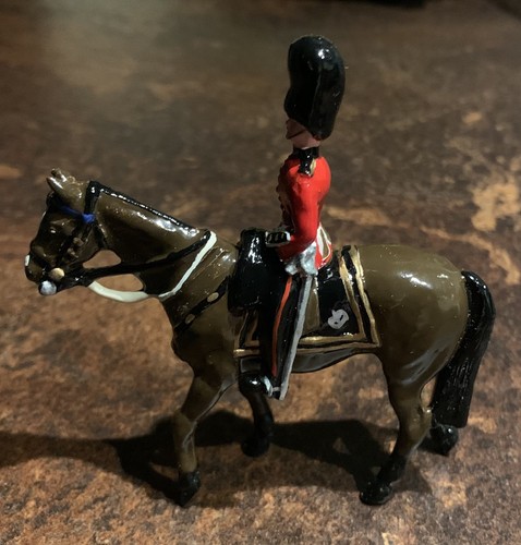 DUCAL MODELS SCOTS GUARDS HAND PAINTED COLLECTORS FIGURE- BOXED 54MM - Picture 5 of 10