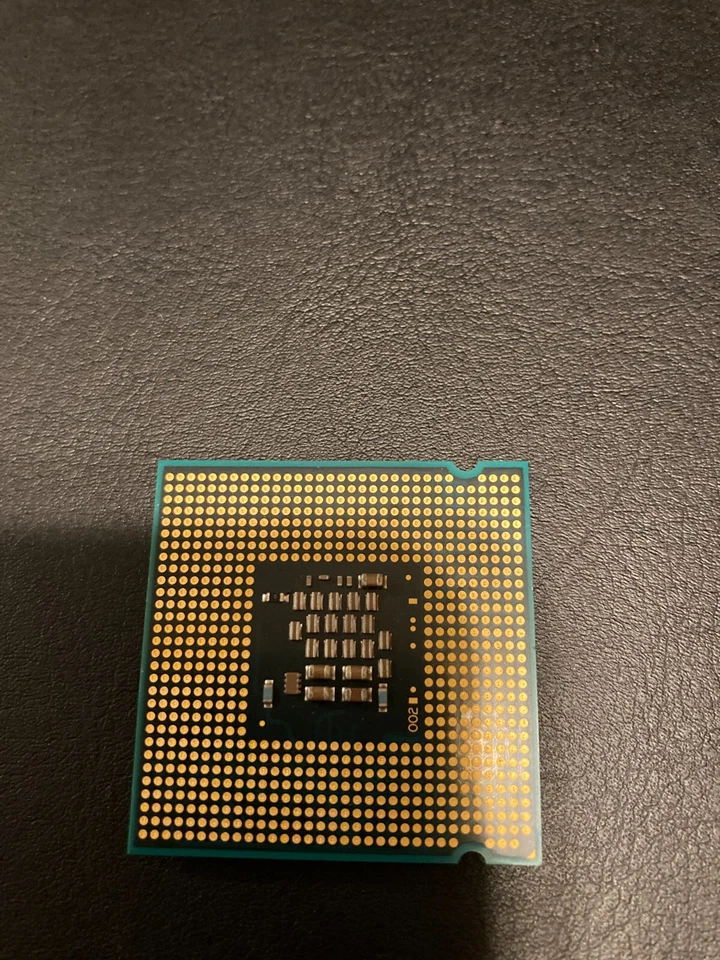 PROCESSORE CPU INTEL CELERON 420 1.60 GHZ SL9XP  socket 775 - Immagine 2 di 2