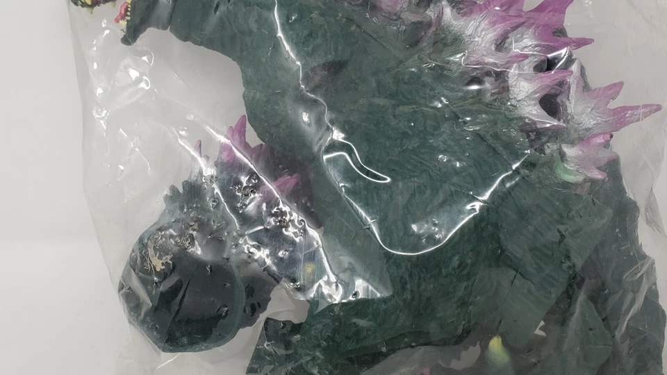 Figura Vinilo Banpresto DX Godzilla 2001 en Bolsa (Kit sin hacer mide 12 pulgadas) Foto 3 de 4