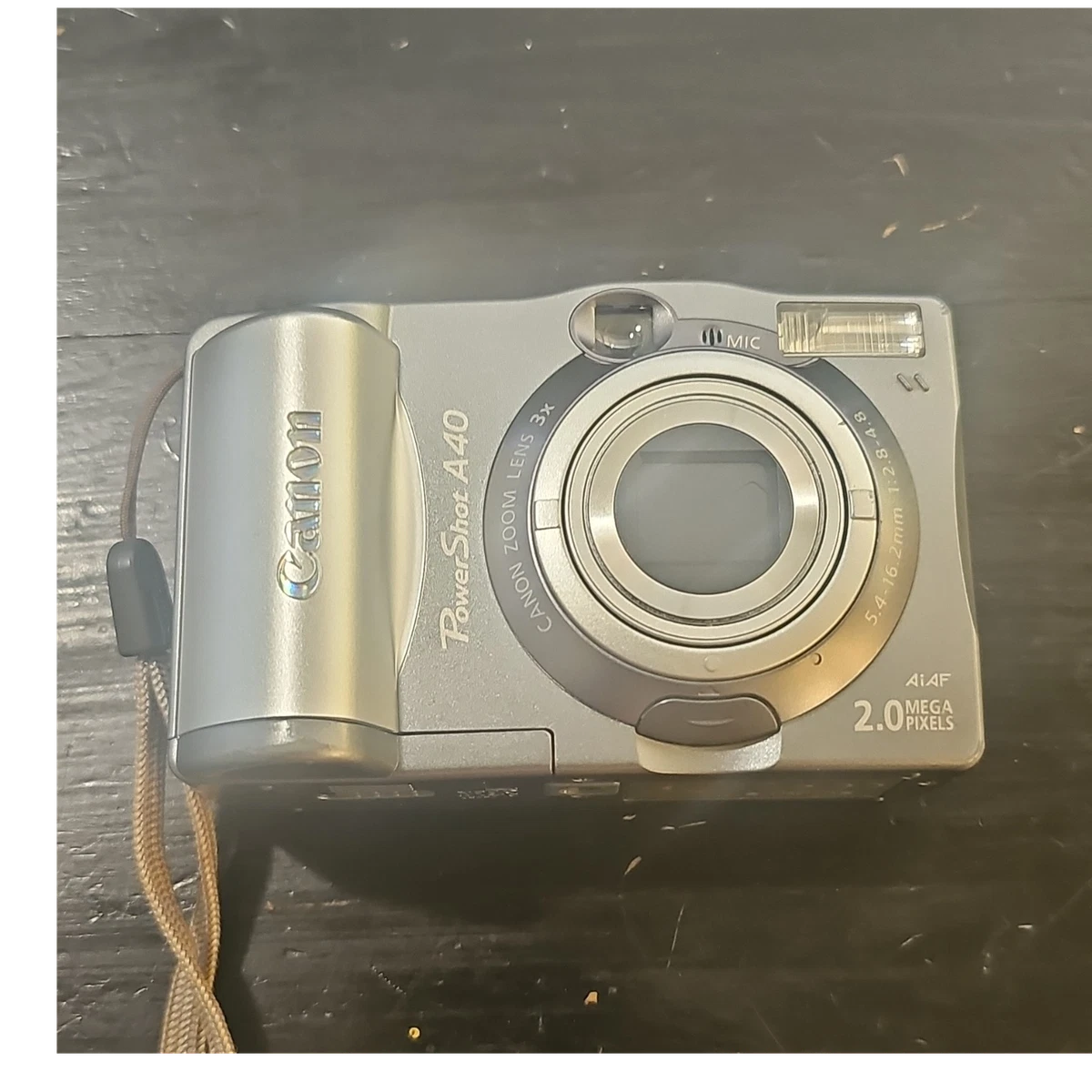 Canon PowerShot A40 シルバー Canon PowerShot A40 (2002) Review – Early Digital Charm Reborn