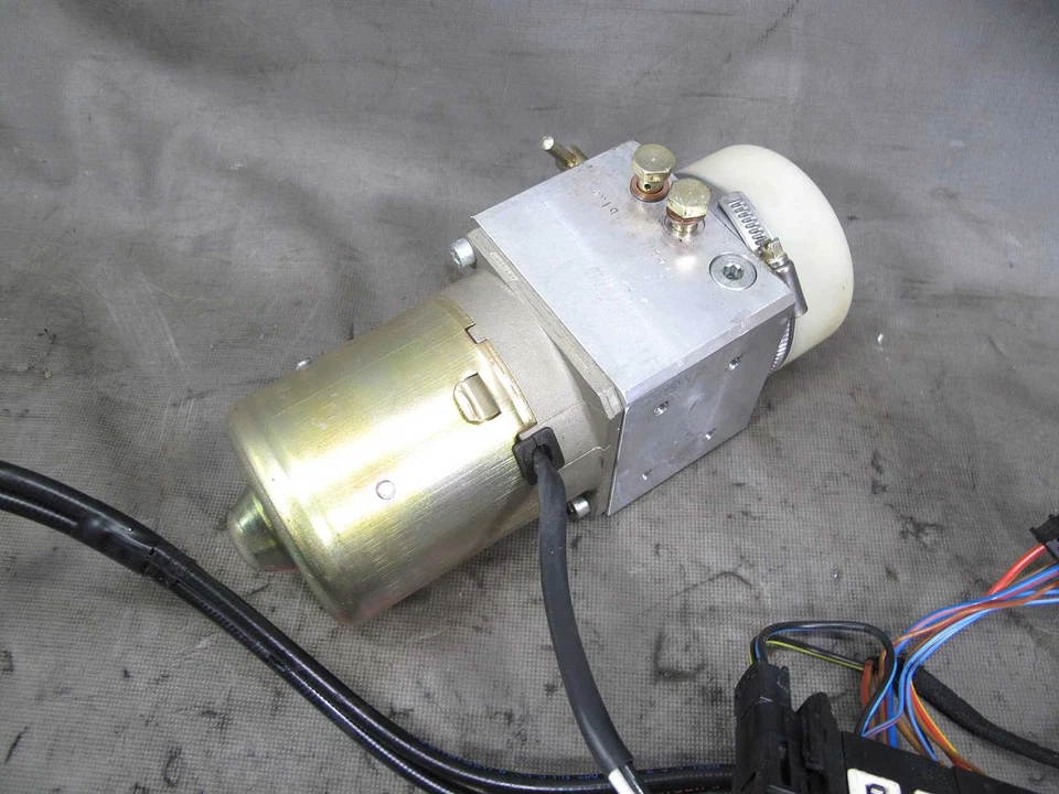 Motor de bomba hidráulica superior convertible BMW Z3 con manguera de pistón 1996-2002 OEM USADO Foto 4 de 4