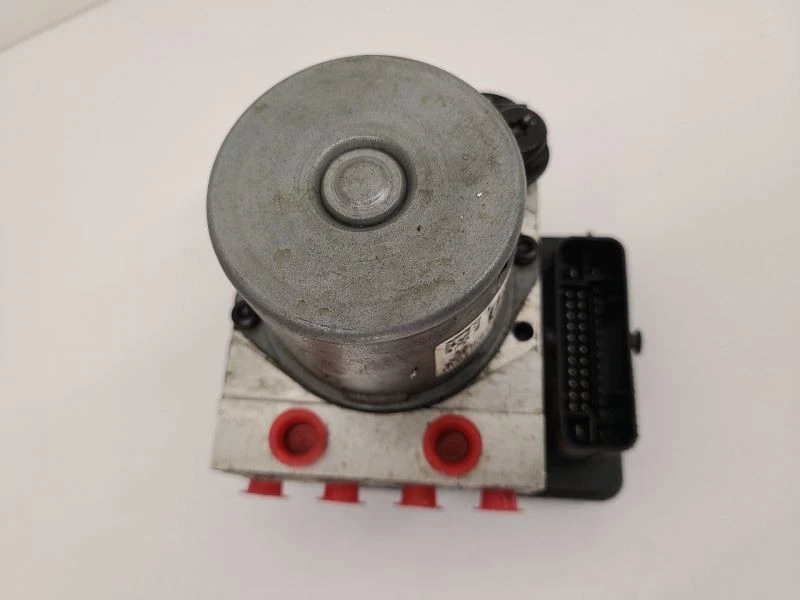 Atuador de peça de freio antibloqueio KIA SORENTO 2016-2018 e conjunto de bomba 58910C6840 - Imagem 2 de 4