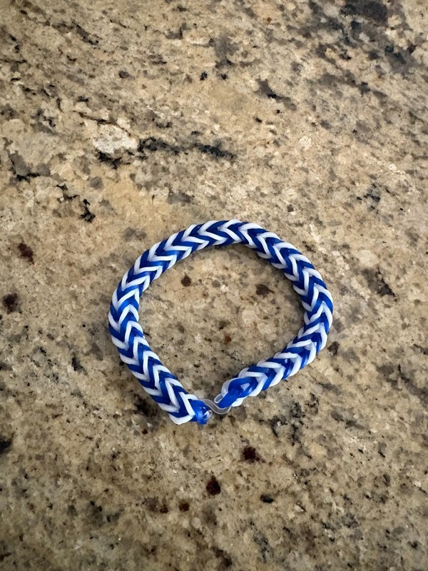 Rainbow Loom Fishtail Bracelet Blue/ White Unisex