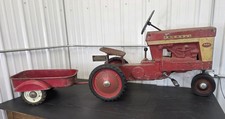 Rare Original Eska Farmall 560 Pedal Tractor Working Noisemaker Original Wagon