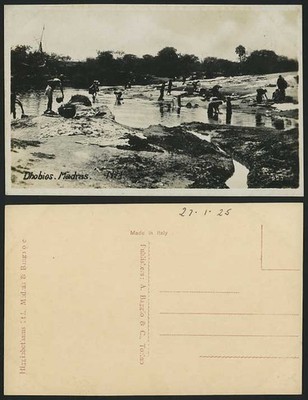 Indien 1925 alte Echt Foto Postkarte MADRAS - EINHEIMISCHE DHOBIES bei der Arbeit, Volksleben