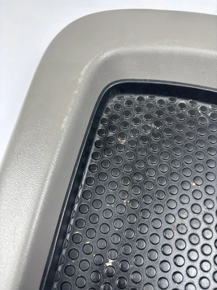 99–06 Chevy Silverado Tahoe GMC Sierra Yukon Center Console Armrest Lid OEM - Image 3 of 4