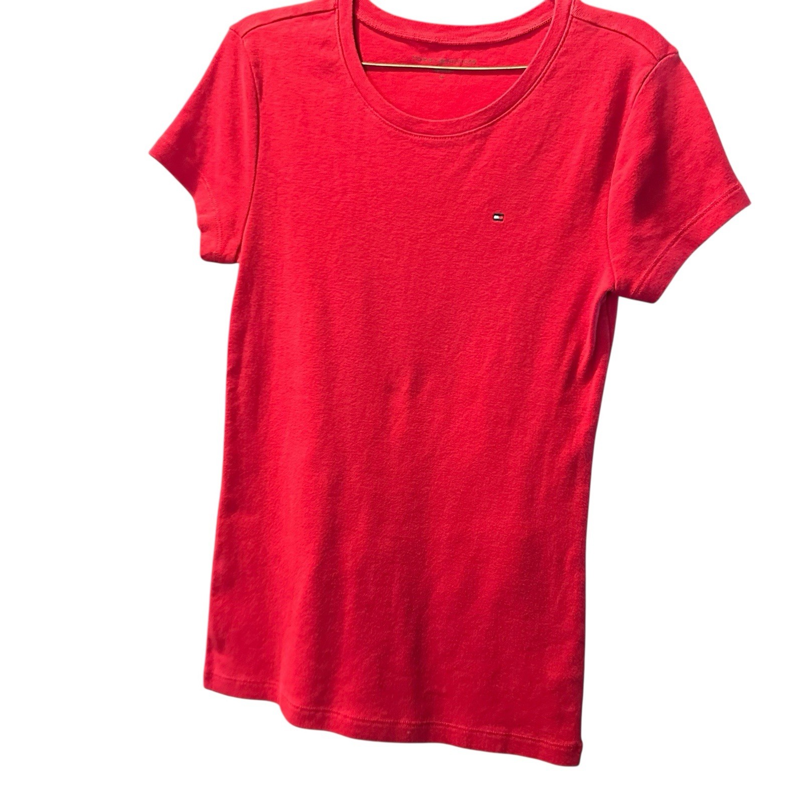 Tommy Hilfiger Women’s Medium Junior Red Baby Tee Shirt Top