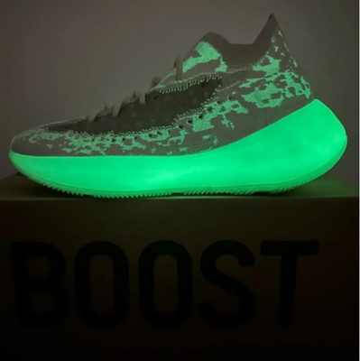 アディダスYEEZY BOOST380 CALCITE GLOW27.5cm Adidas Men's Yeezy Boost 380 Calcite Glow Size 9 | eBay