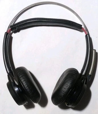Auriculares Bluetooth Plantronics Voyager Focus UC con cancelación de ruido - Imagen 1 de 4