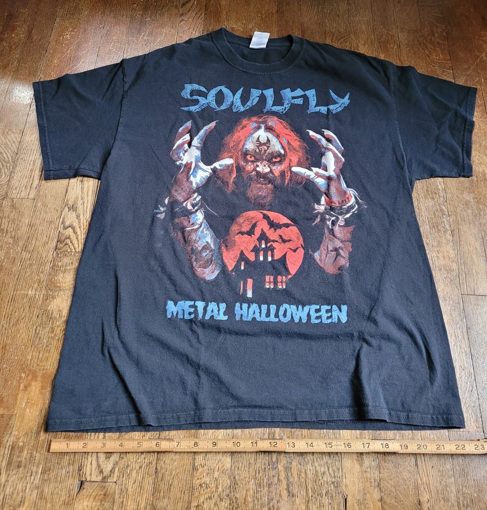 Soulfly Halloween t-shirt, Soulfly metal band vintage shirt, gift for fan TE8907