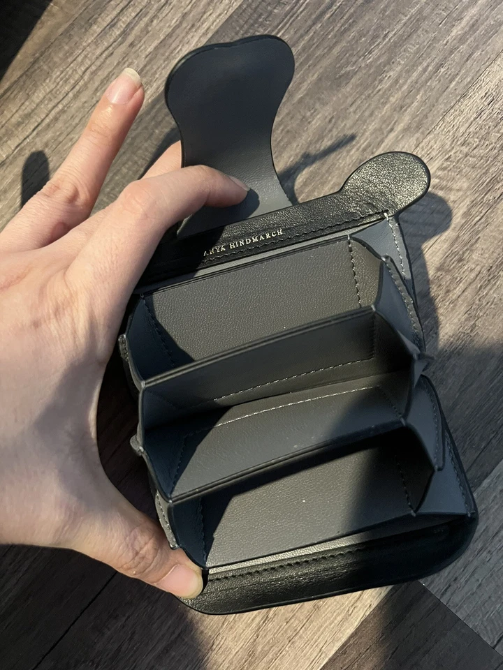 Lindo tarjetero/estuche de cuero negro Anya Hindmarch Lucky Bear Foto 3 de 4