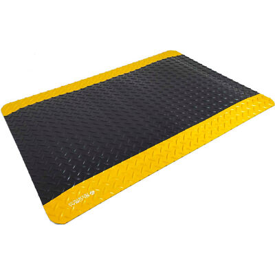 Global Industrial Diamond-Plate Anti Fatigue Mat 9/16'' Thick 2'W x 3'L