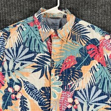 IZOD Shirt Mens Medium Floral Short Sleeve Button Up Hawaiian Saltwater Casual