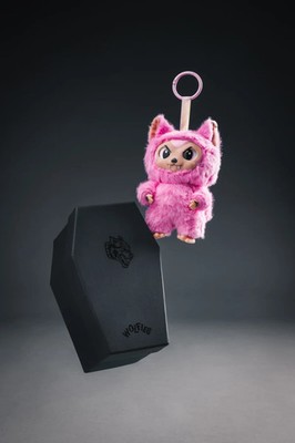 Darc Sport ''Pinkie Wolfie'' Limited Edition 500 Wolves Icon Petal Pink Keychain