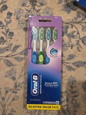 Oral-B 3D White Vivid Toothbrush - 4 Count