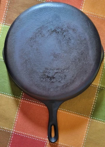 Unmarked Wagner Cast Iron No. 10 Skillet (Restored & Seasoned) FREE SHIPPING