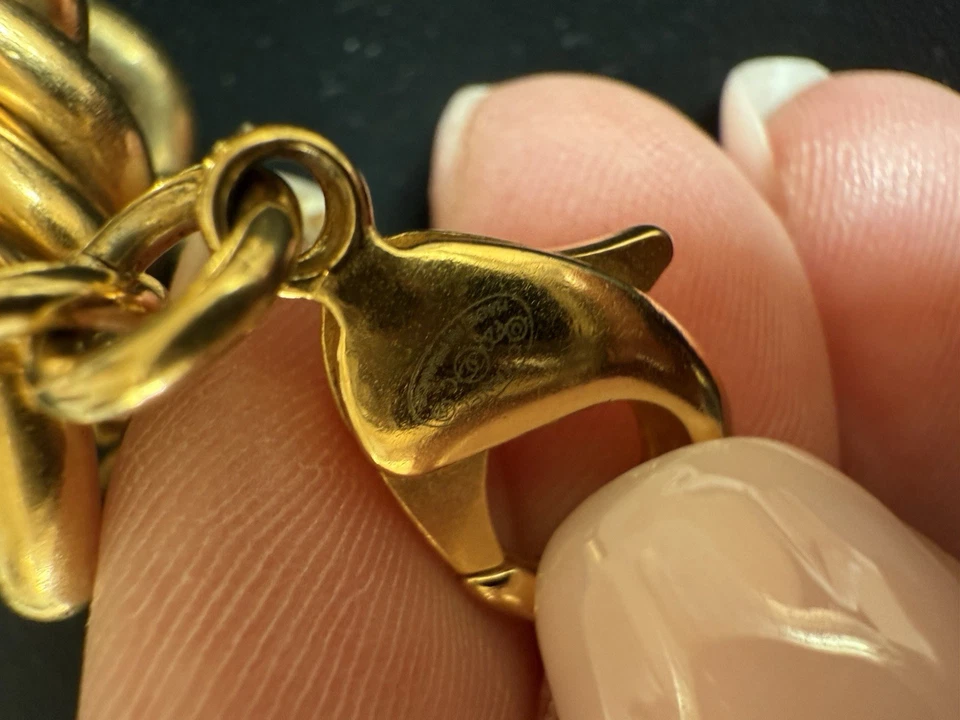 Pulsera de cadena de identificación dorada CHANEL Metal 31 Rue Cambon Paris Foto 4 de 4