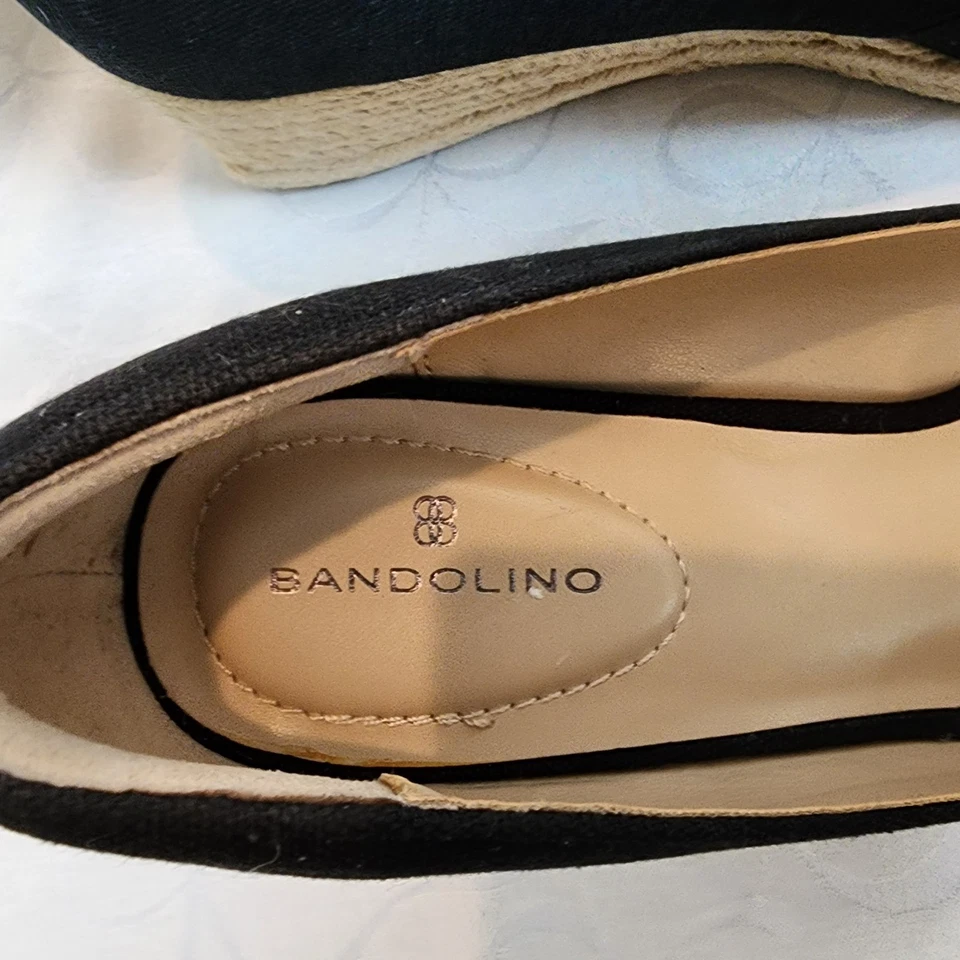 Novas sandálias anabela Bandolino feminina de lona preta peep toe espadrille tamanho 10M - Imagem 4 de 4