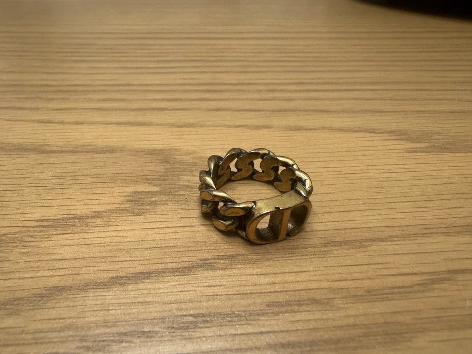 Anillo Christian Dior 30 Montaigne -- Talla L - GLD Mujer Usado Foto 2 de 4