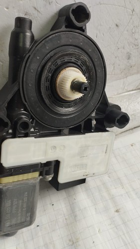 MOTORINO ALZACRISTALLO POSTERIORE DESTRO DX VOLKSWAGEN GOLF 7 VII 2012/2021 5PIN - Imagen 6 de 8