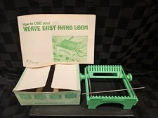 Vintage WEAVE EASY HAND LOOM with Needle, Instructions and box