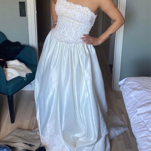Vintage Wedding Dress with Embroidered Corset circa 90s Vintage Wedding Dress with Embroidered Corset circa 90s