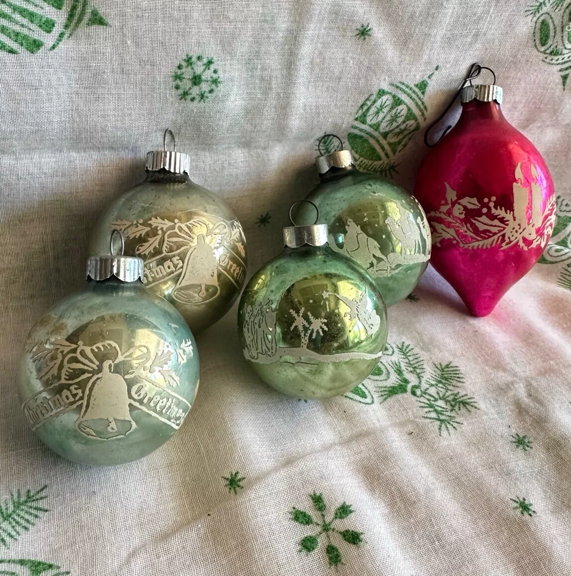 Shiny brite ornament deals
