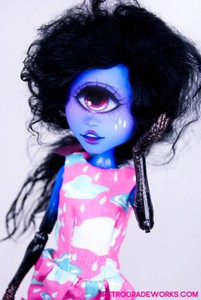 cyclops monster high doll