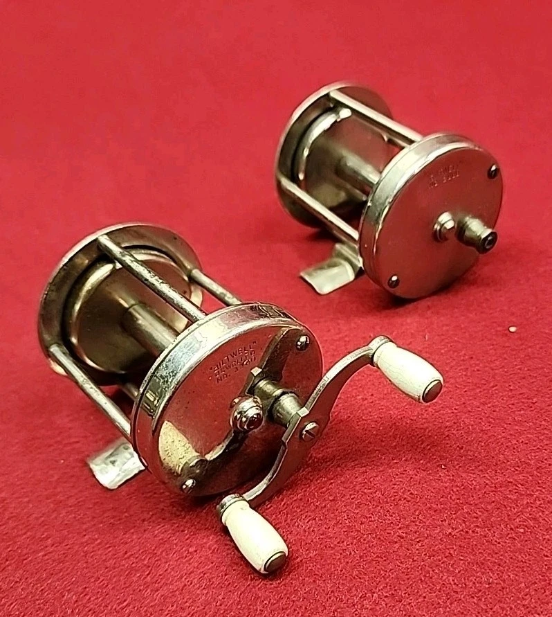 Moulinet moulé BRONSON BILTWELL JEWELLED N° 3300 PRE LEVEL WIND