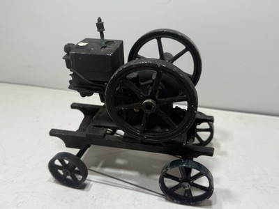 ERTL 1/16 Mc Cormick Deering Engine (A)