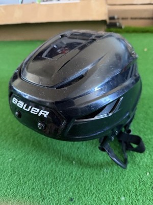 Bauer hyperlite helmet Black Size S/M 7 1/8 - 7 7/8 No Cage NICE Pro Stock