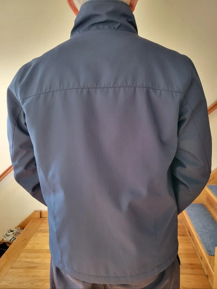Chaqueta cortavientos TUMI Tech para hombre mediana azul marino manga larga cremallera completa Foto 2 de 4