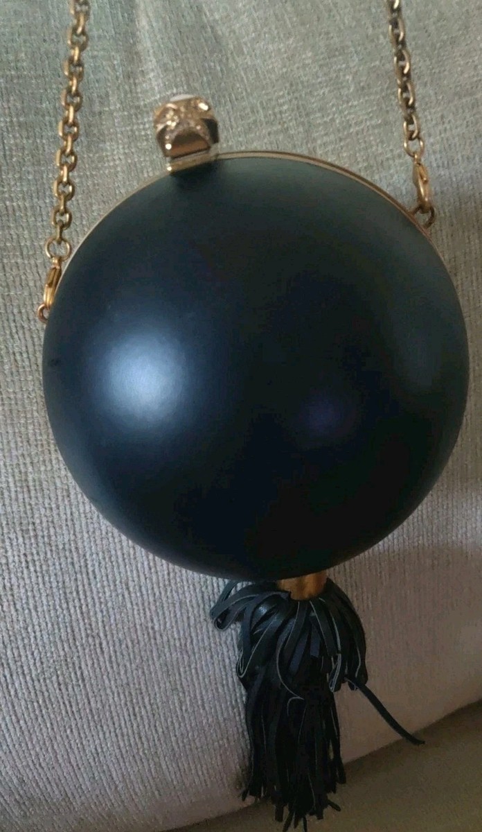 2,305 Retail) Rare Alexander McQueen Nappa Sphere Skull