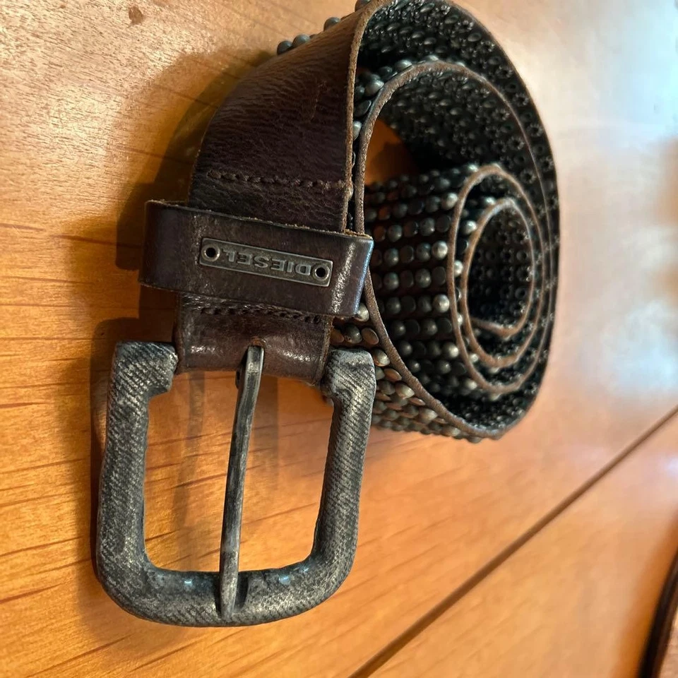 Cinturón Diesel Hombre Tachonado Decoración Cuero Marrón Oscuro Talla 90cm De Colección Lujo Foto 4 de 4