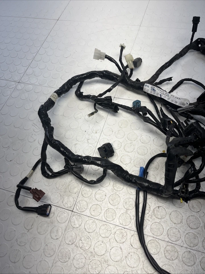 Sistema de fiação original Yamaha YZF R3 2022-2023 B1XH259000 FABRICANTE DE EQUIPAMENTO ORIGINAL - Imagem 4 de 4