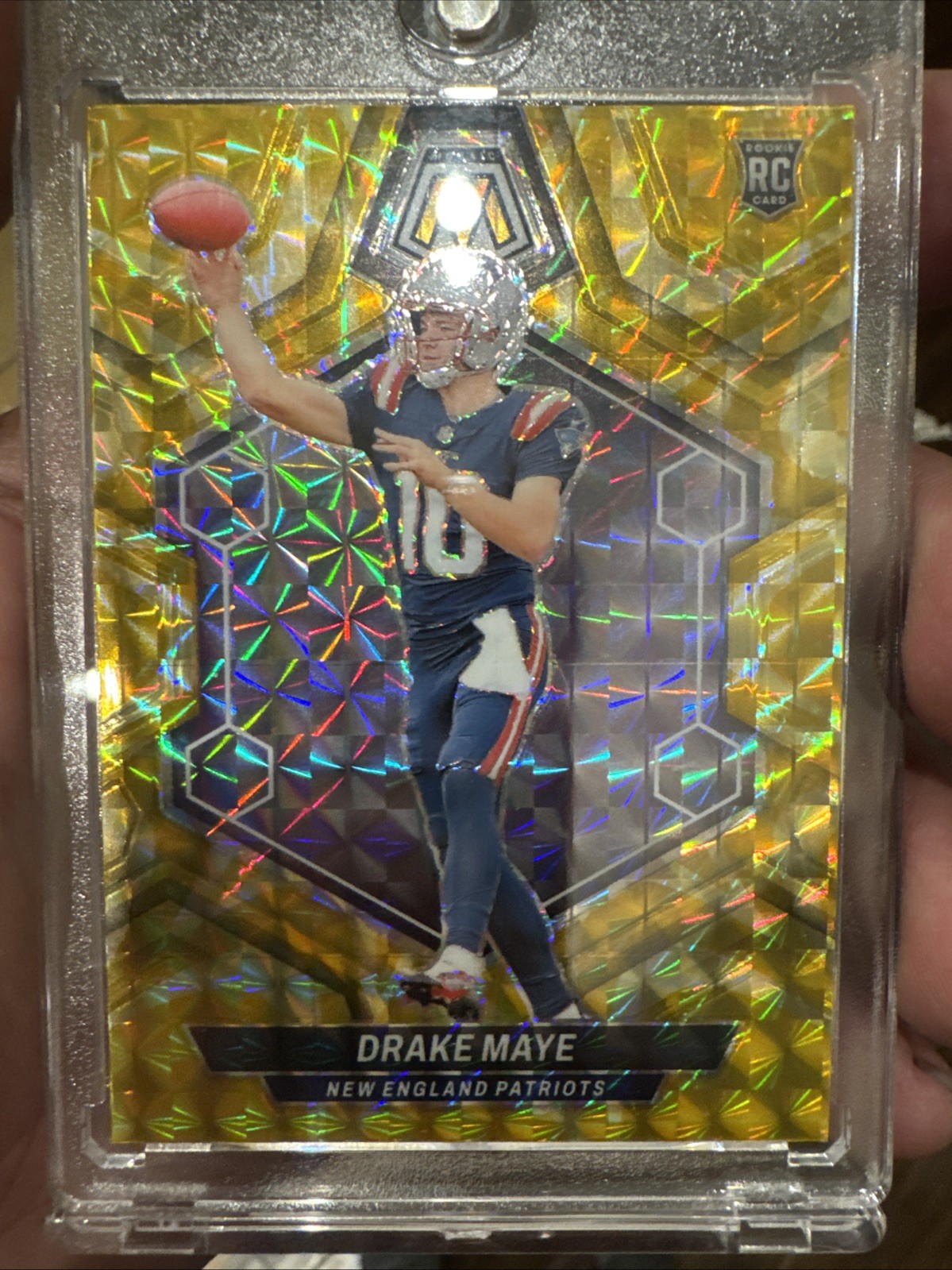 2024 Panini Mosaic - Rookies Drake Maye #303 Reactive yellow Mosaic Prizm (RC)