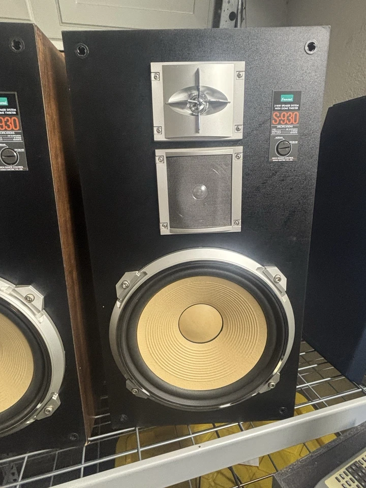 Vintage Sansui S-930 Floor Standing Speakers (Rare Pair) Made In Japan Excellent - Image 3 of 4