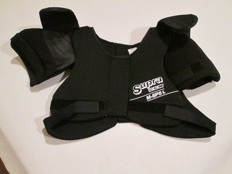 CCM SUPRA CHEST PROTECTOR - M-SP5L - LARGE - PRE-OWNED