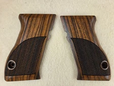 Jericho 941FB COMPACT ONLY Fine English Walnut Checkered Pistol Grips NEW! U