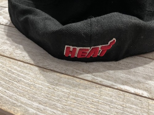Miami Heat Lebron James #6 - New Era 59Fifty - Fitted Hat Size 7 5/8 - 100% Wool - Picture 5 of 8