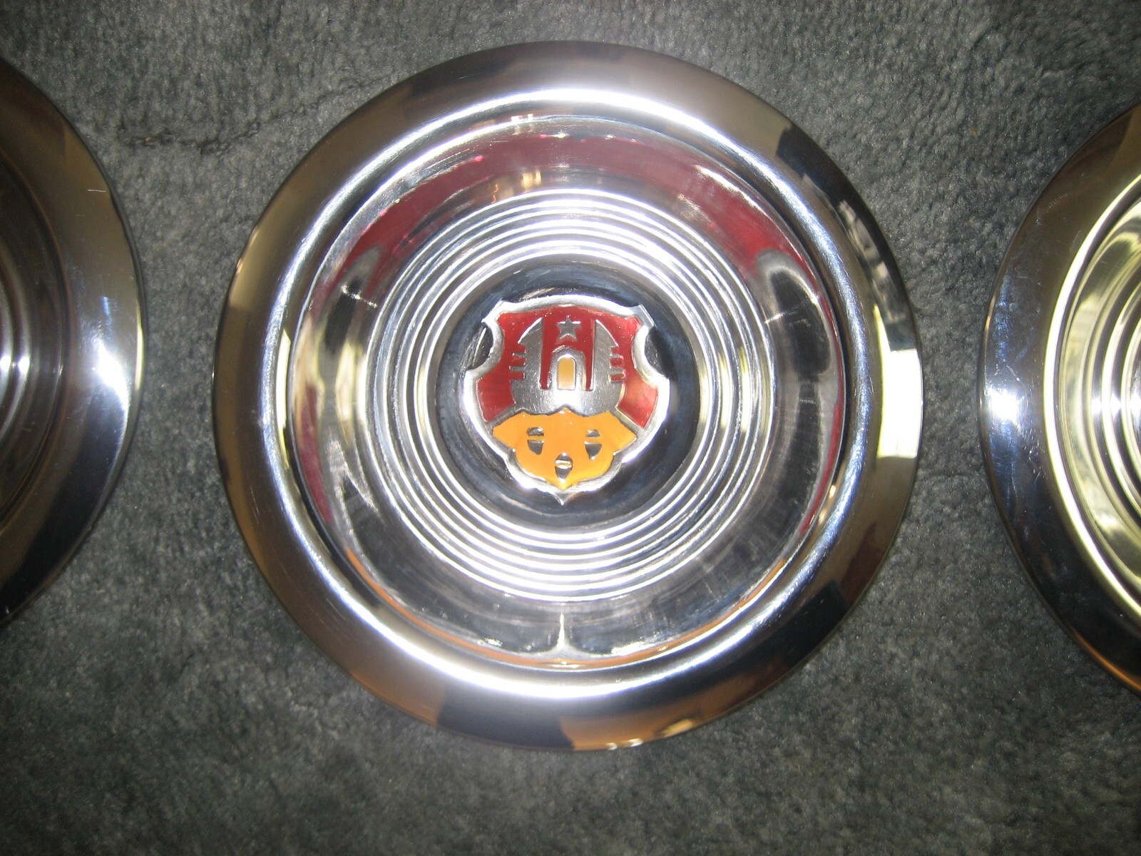 OEM SET 1950'S OLDSMOBILE ACCESSORY WIRE WHEEL COVERS W/RETAINERS eBay