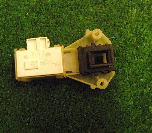 Waschmaschine HOTPOINT HE7L252 P UK Türschloss